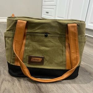 COLEMAN: Banyan Series 24-Can Soft Cooler Tote